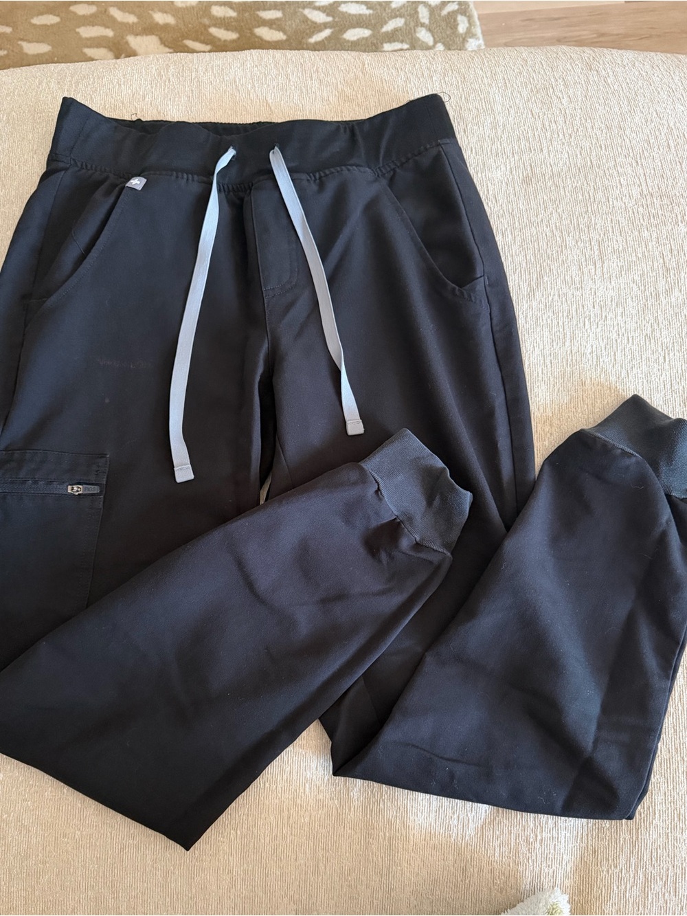 FIGS Zamora Jogger Scrub Pants – Black – Size XS